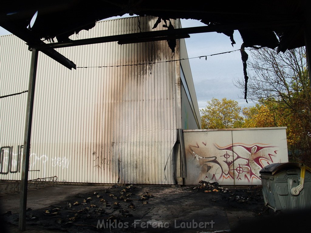 Muellcontainerbrand Schule Koeln Holweide Burgwiesenstr   P29.JPG